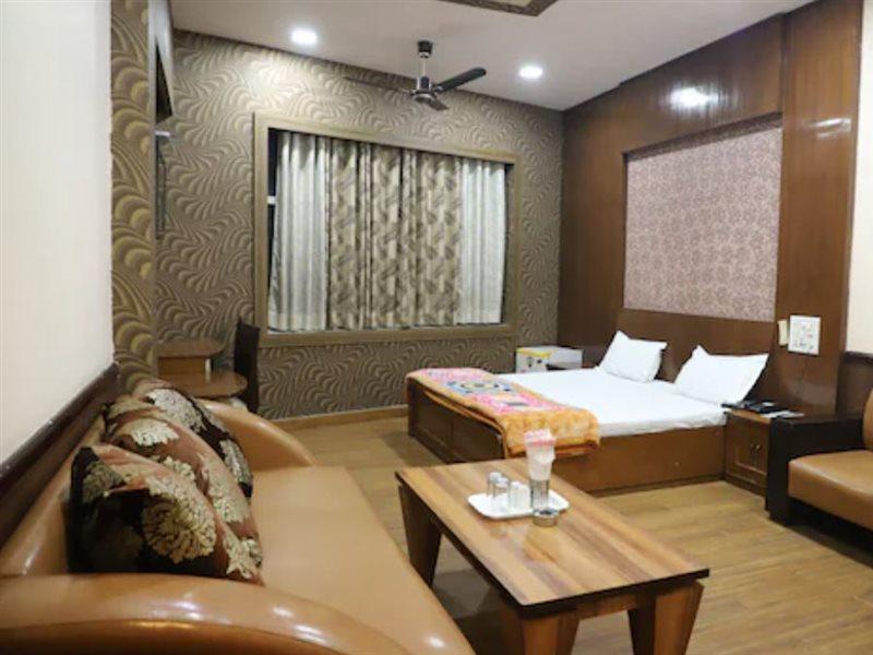 Rc Inn Sirsa Exterior photo